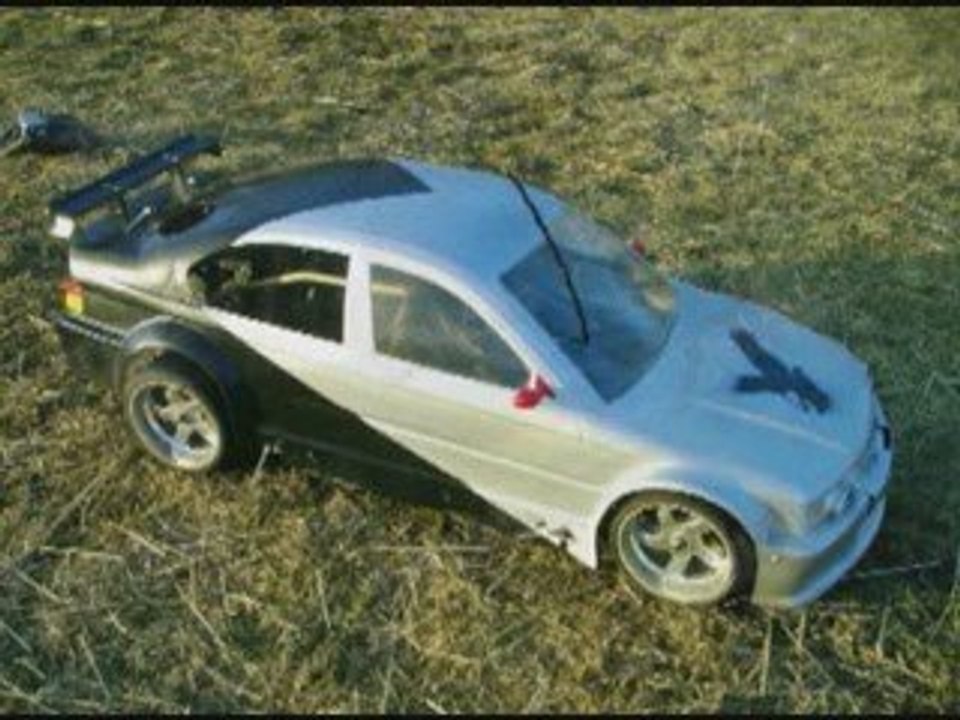 Modellbau BMW umlackiert