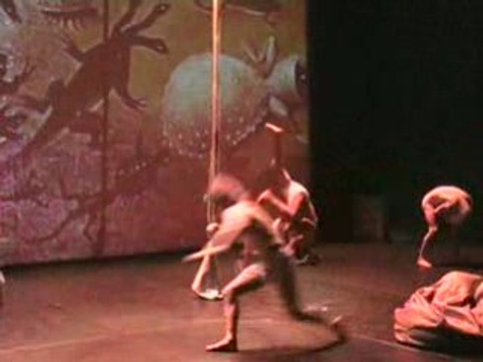 Beauvais: Danses et haute-voltige à la salle Jacques Brel