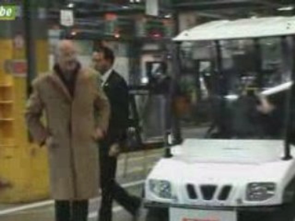 Actu24 - Liège - Visite du roi chez TNT