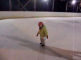 Lucie à la patinoire...