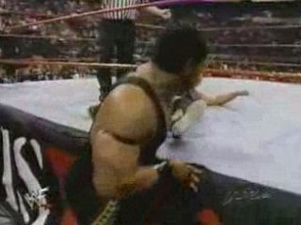 RAW is WAR 4/5/98 - Owen e Rock vs. Faarooq e Stev - Parte 2