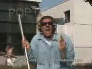 Caméra cachée : Un walkman pour aveugles