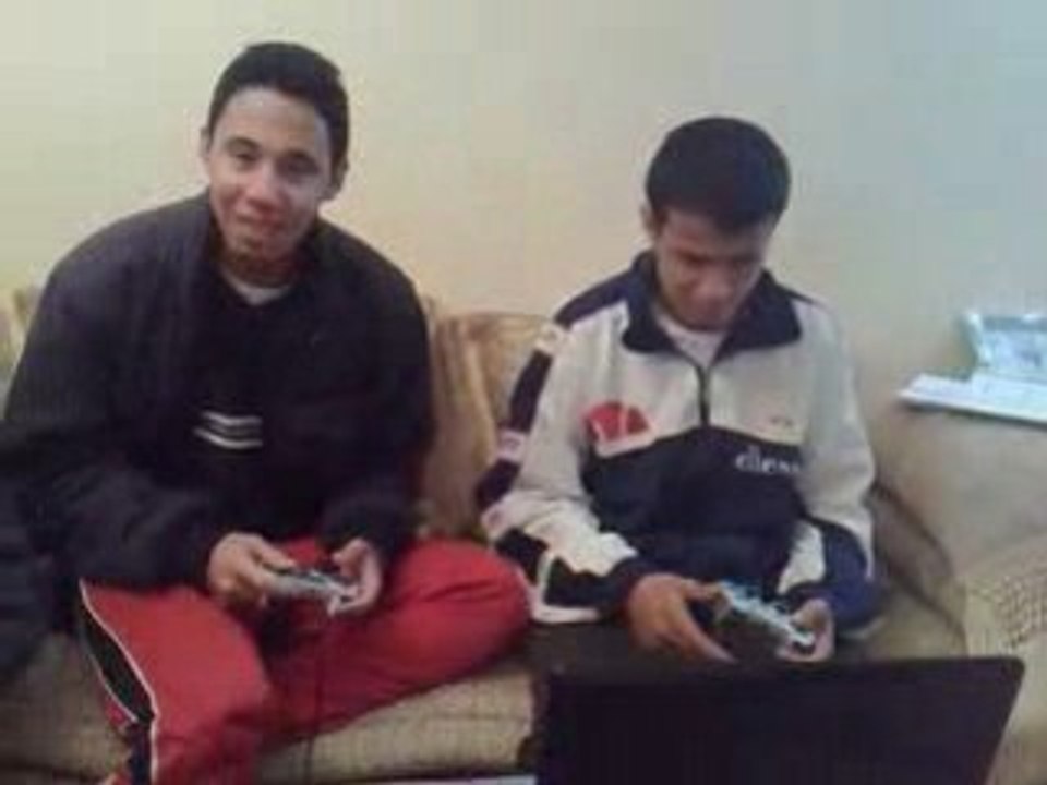by Nour Walid Vs Youssef " PES 2008 " Mc Flori pr Walid 2