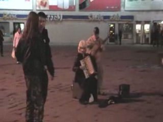 Faut pas faire chier Ginette - Lettonie