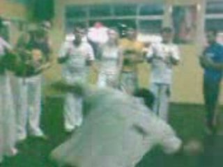 Dandara Bambula visita ao polo do grupo dança e luta