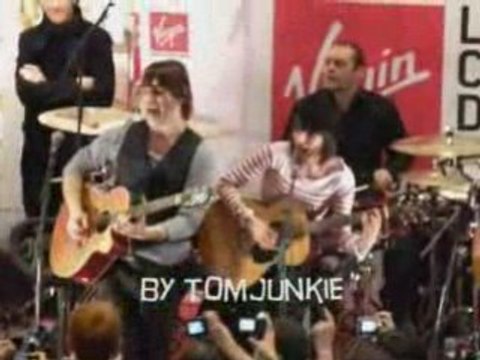 Showcase Superbus - 13.02.09 - Virgin Megastore