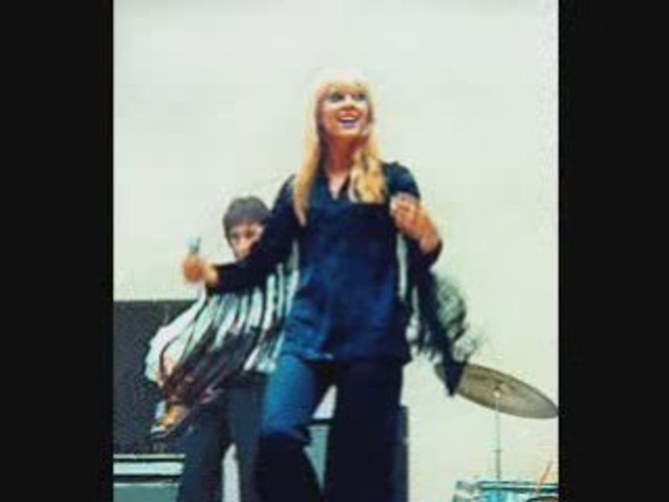 Sylvie Vartan et Carlos - "2'35 de bonheur " (inédit)