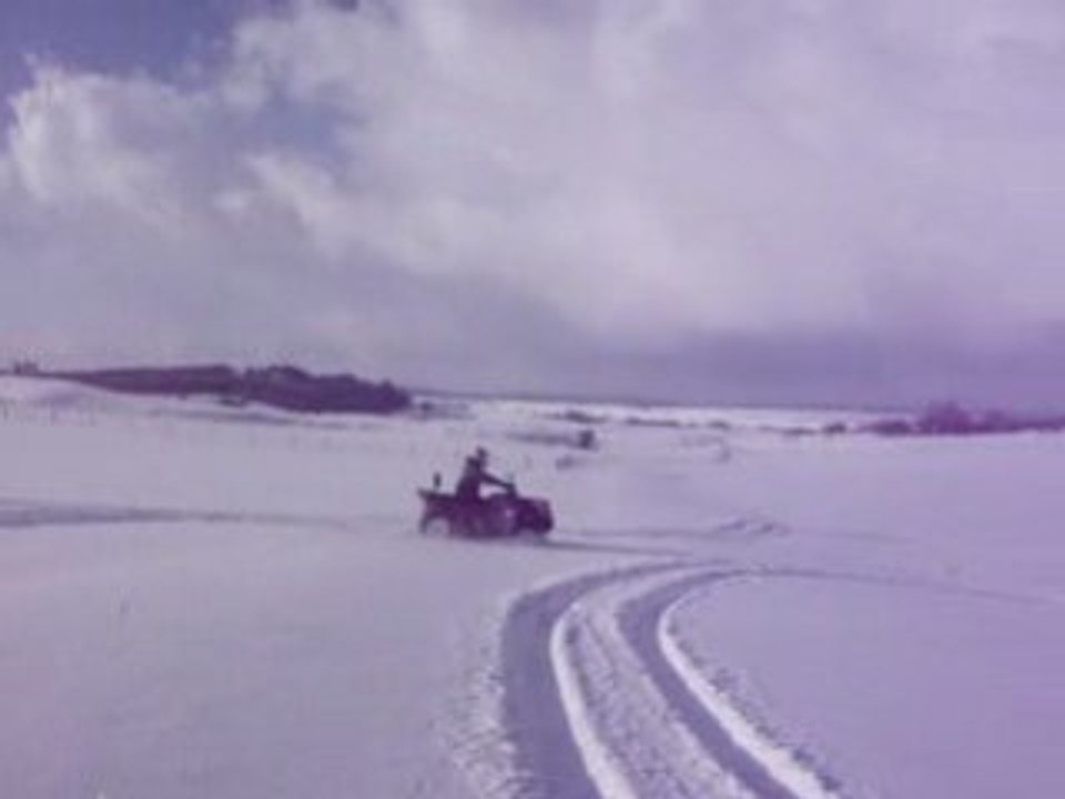 Quad dans la neige