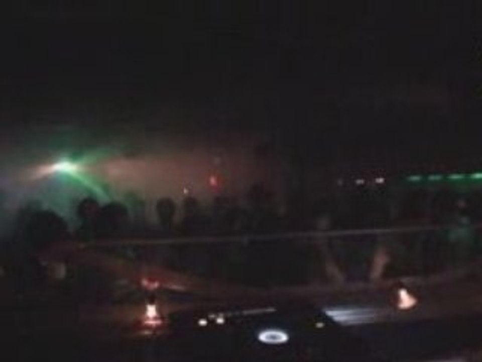 TECHNOCLUB CLASSIX NIGHT MIT DJ TANDU & BLUEFIRE