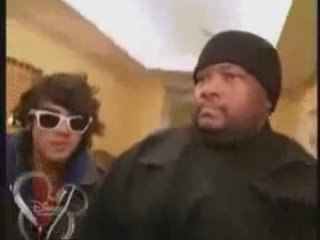 Jonas Brothers Living The Dream Episode 10-School Rocks