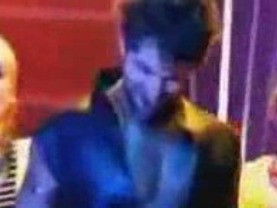 Full video Aa Dekhen Zara - Aa Dekhen Zara