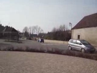 Petite Acceleration R32