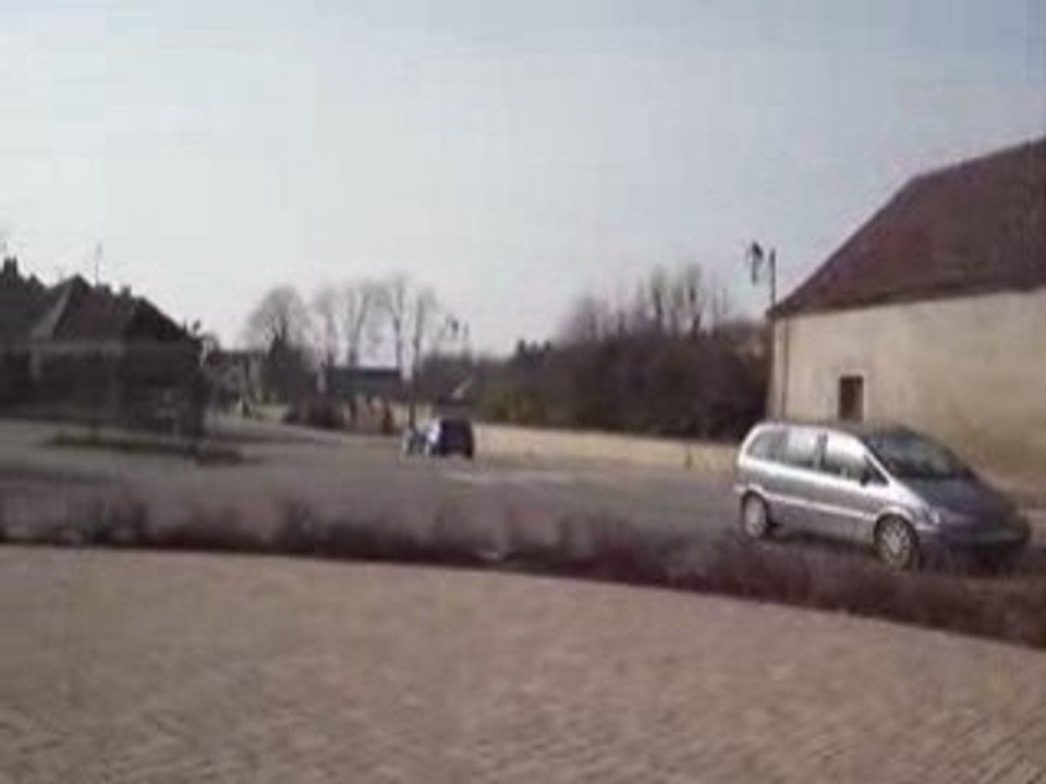 Petite Acceleration R32