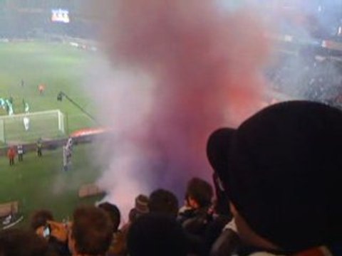 Psg - St Etienne Virage Auteuil 14.02.2009-Pot de fumé