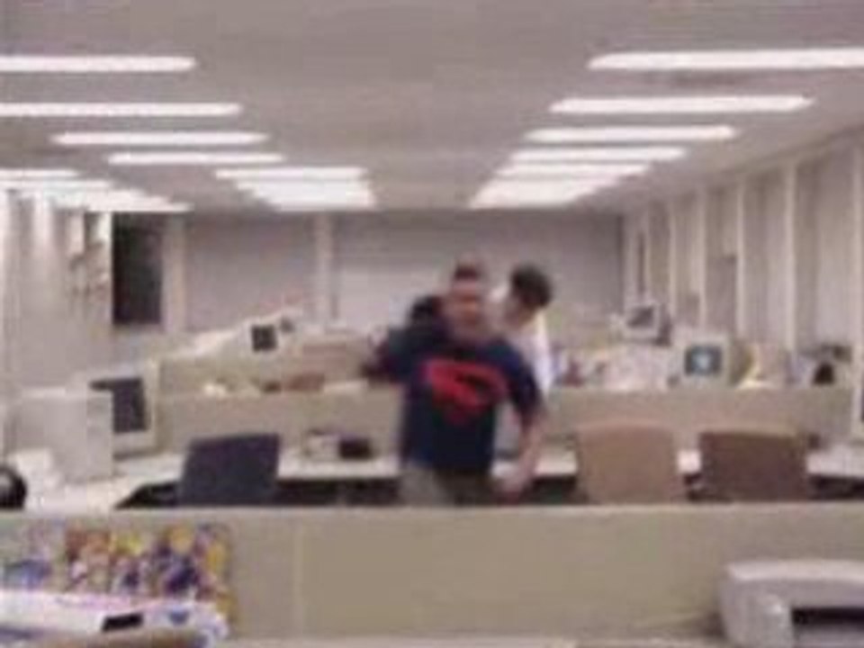 Humour gag video ''que faire quand le chef n est pas la?''