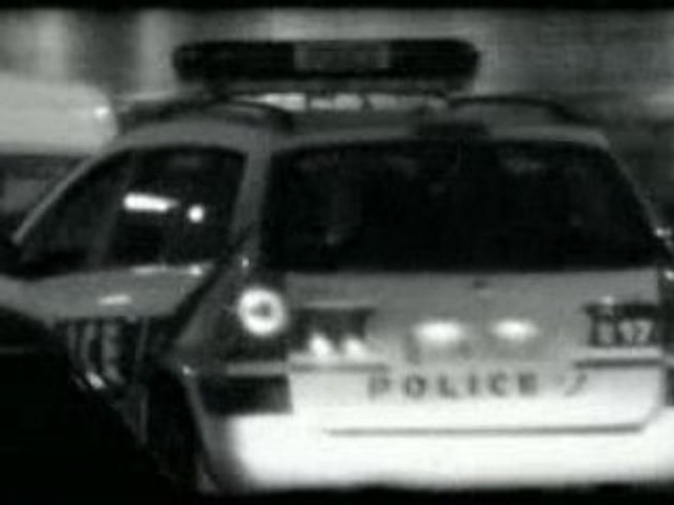 Ministère des Affaires Populaires - La Chasse Est Ouverte