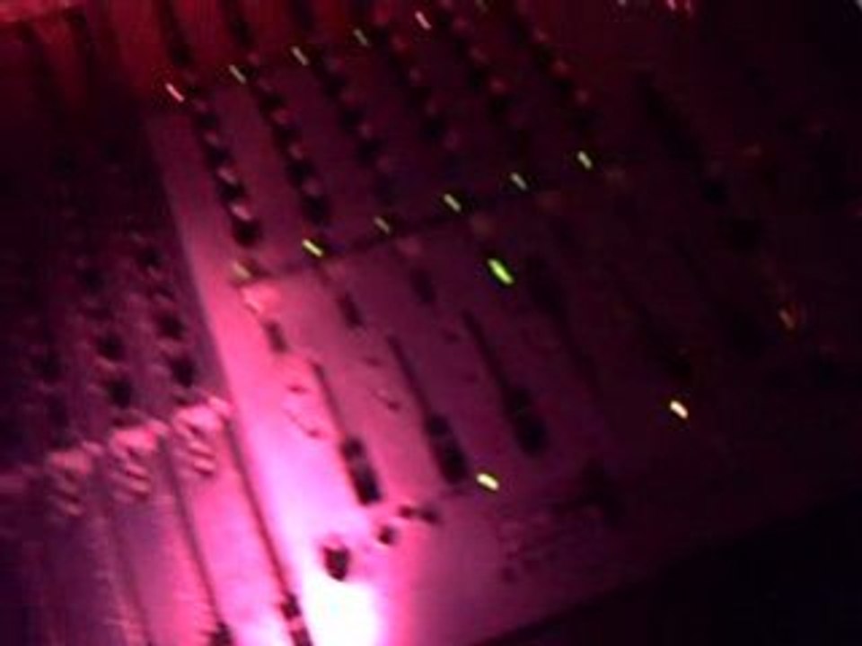 PASKA @ CHAKRA for "BENNIE& FRIENDS"