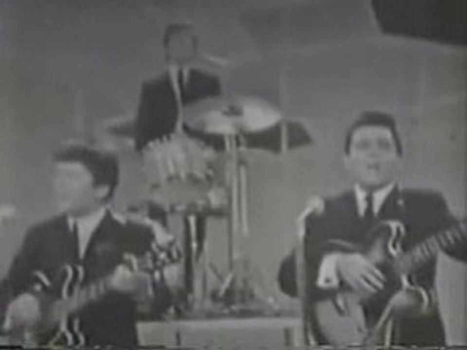 The Searchers  - Needles And Pins & Ain't That Just  Like Me
