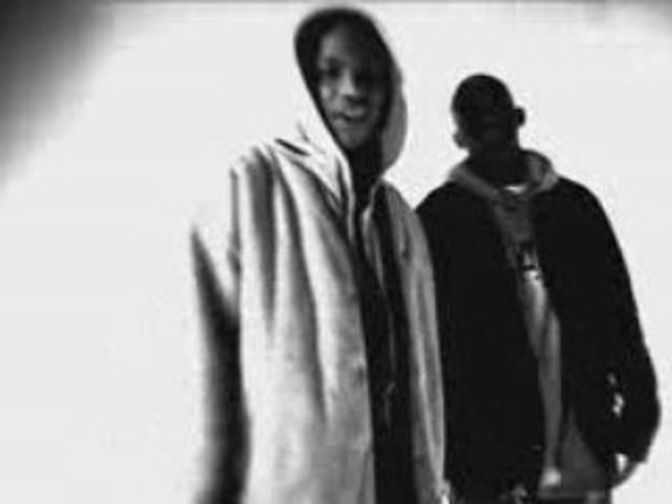 AL feat Ekoué & Casey " Ca fait mal quand même"