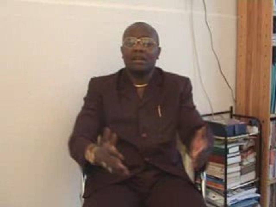 MUKAMBA .A PARLE DE LA PETITION QUI FACHE EN RDC