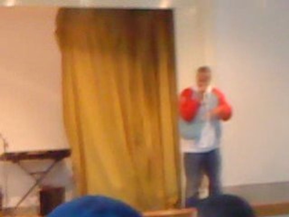 Mc Slimy . Concert Pour La Bonne Cause Au Lycée les Orangers