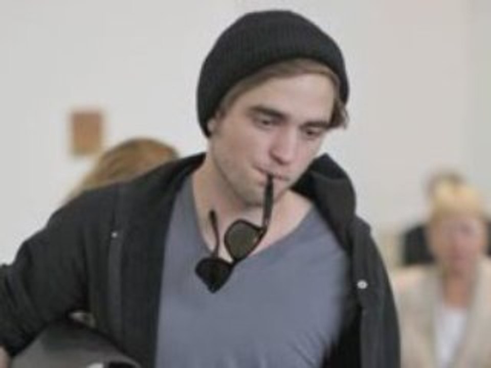 Robert Pattinson -The Price of Fame