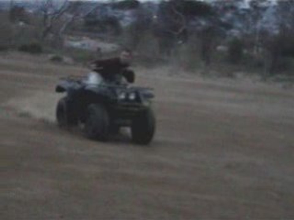 Travers en Quad sur la plage