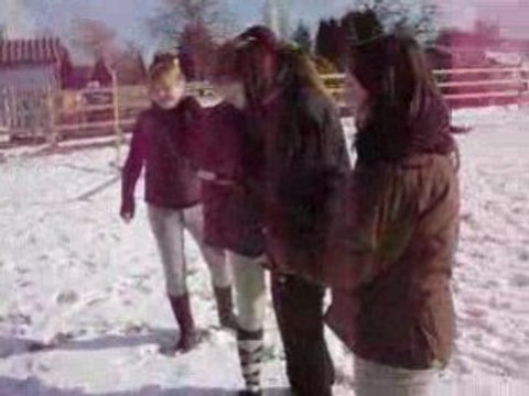 Emma , Justine , Marine , Camille , Mathilde , Théa , Moi