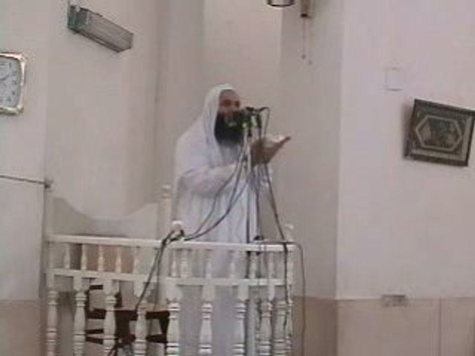 مقطع رهيب وجميل ومبكى لفضيلى الشيخ الحبيب محمد حسان