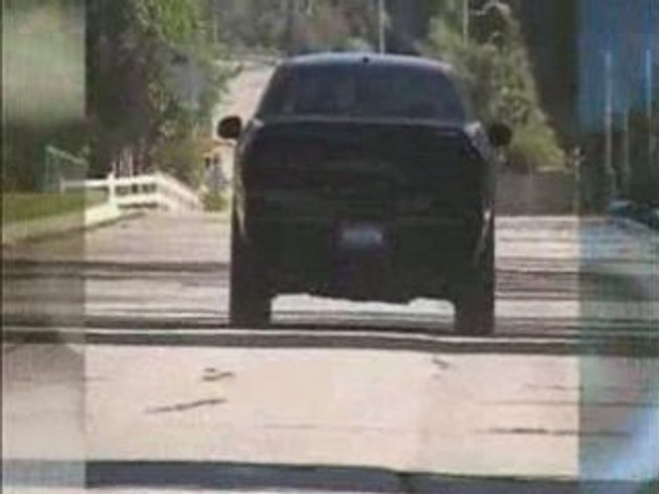 Custom exhaust on a STR-8 Challenger : nice sound