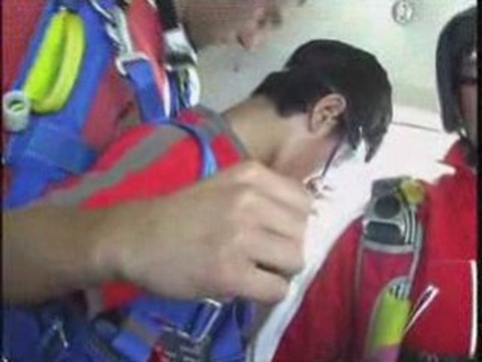 THK SKYDİVE 1