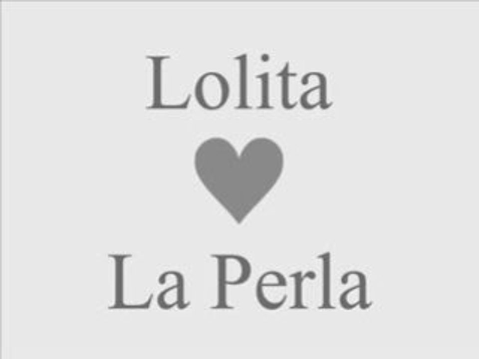 Lolita loves La Perla lingerie - Vidéo Dailymotion