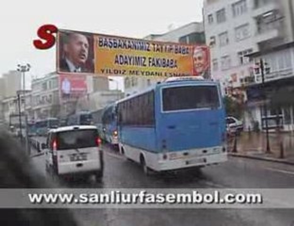 ERDOĞAN VE FAKIBABA PANKARTI