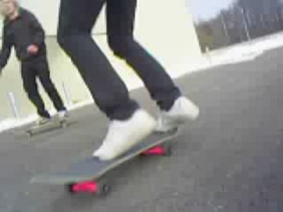 petit heelflip de jerome
