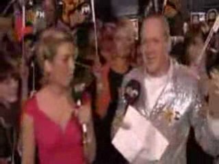 Un présentateur giflé en direct à la télévision !