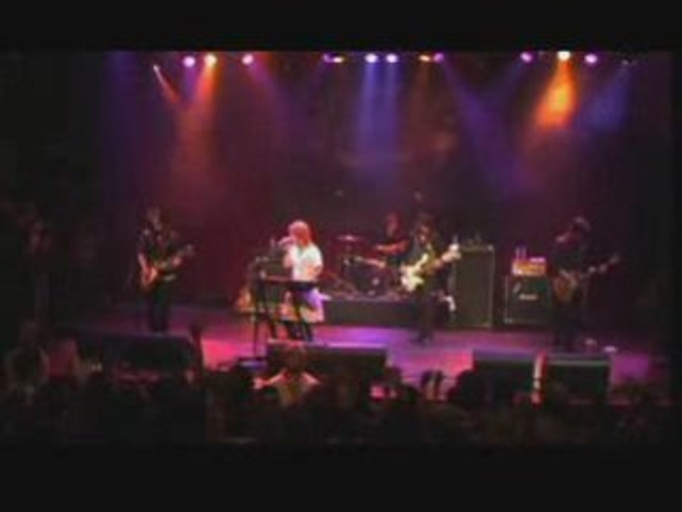 Paramore -  My Heart (Live At Anaheim)