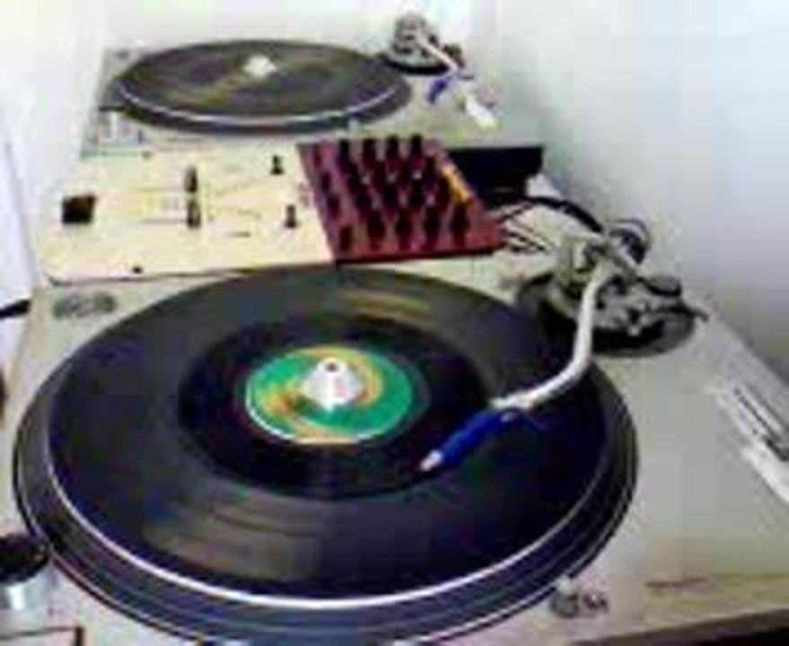 GANJA TUNES 1 WEED REGGAE MUSIC