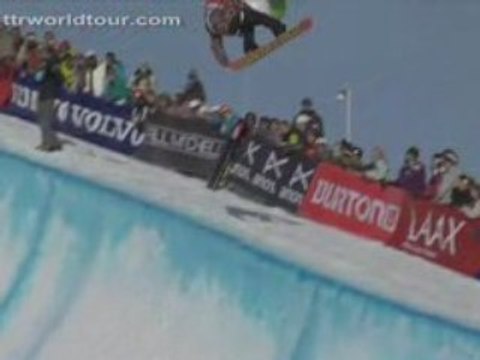 TTR Tricks - Iouri Podladtchikov snowboarding tricks at BEO