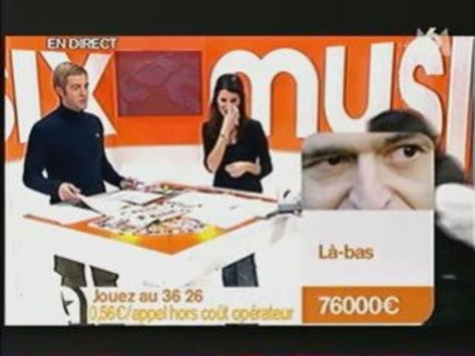 Karine Ferri pleurs de rire