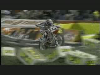 travis nac nac en pleine course Sx 2004