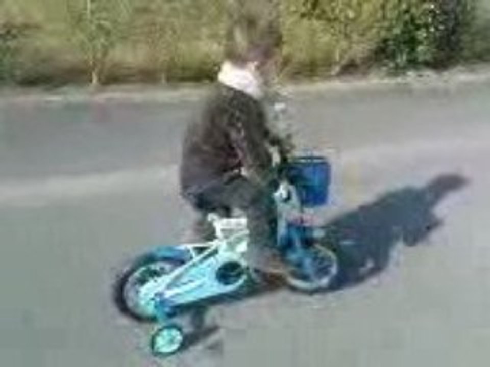 Les tous premiers débuts de Malo en Vélo