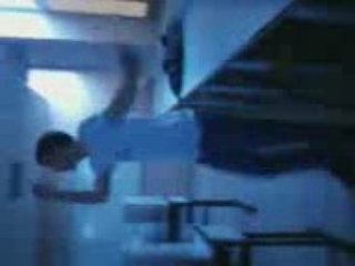 Clement qui danse comme un Gay en Boîte TPE