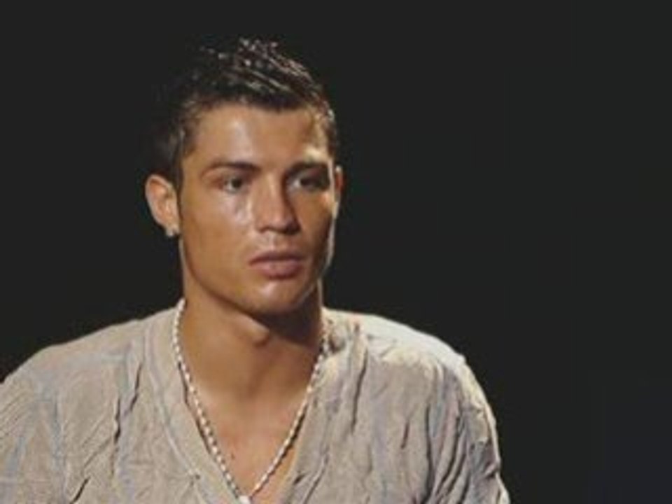Cristiano Ronaldo:"Unique !"