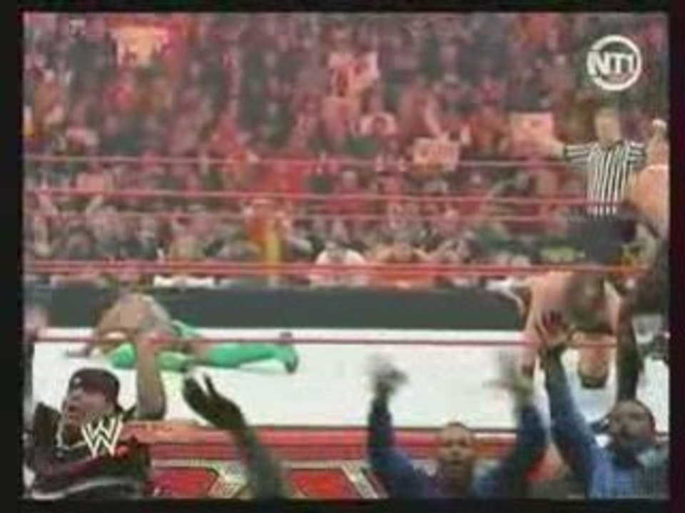 Catch rey myserio & koffi kingston vs kane & mike knox