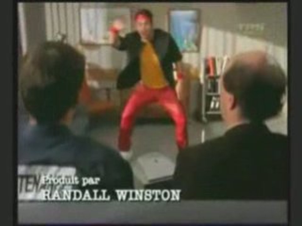 Air Singing Todd