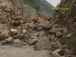 Peru Flood Leaves Path of Devastation