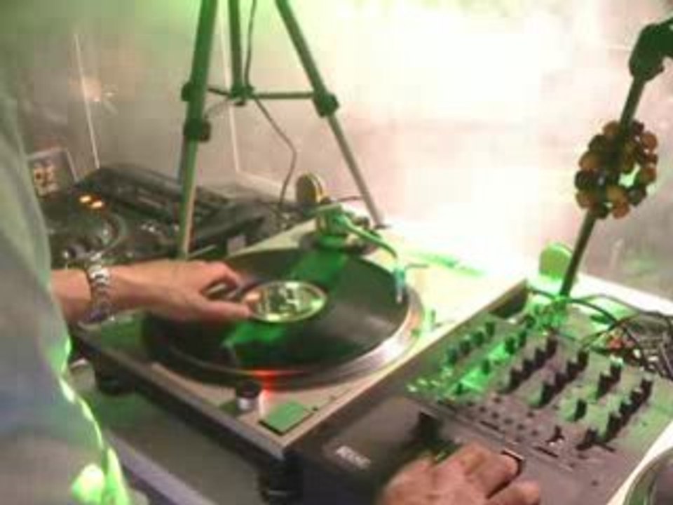 El Barrio libre a Pau premiere soirée bébète