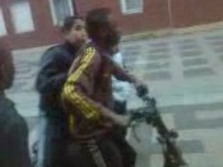 les pti de python en scoot a moureaud 75020