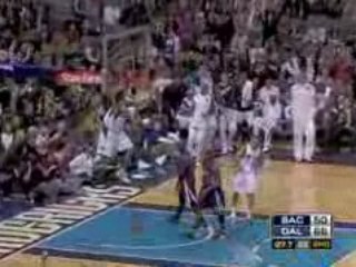 NBA Antoine Wright's hustle and steal lead to an alley-oop f