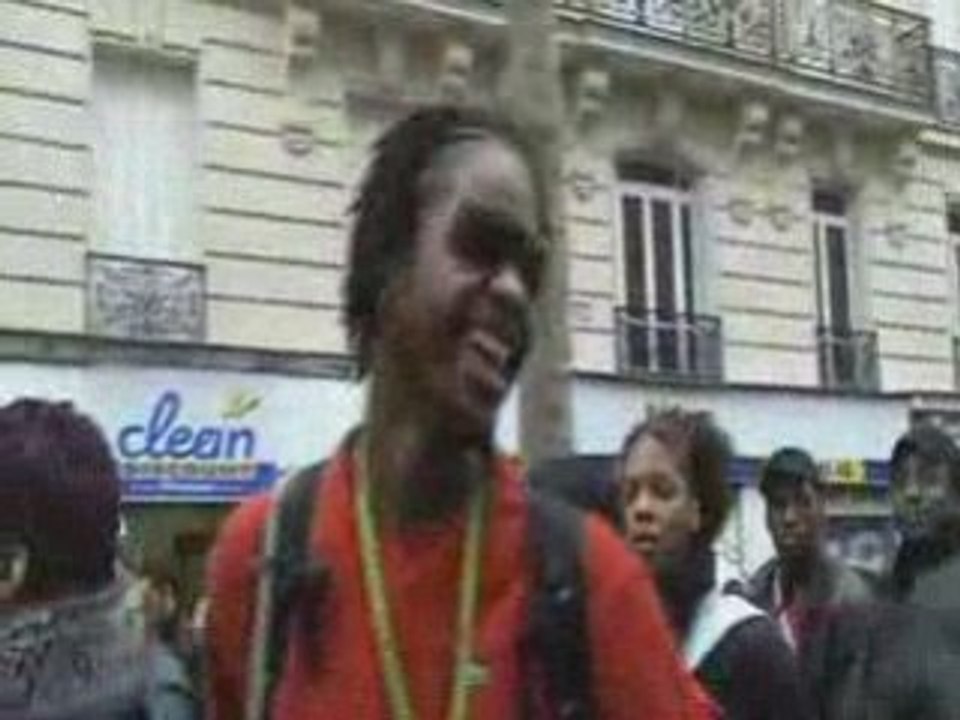 2.2 Musiques,chants,percus de manifs 19/21-02-2009